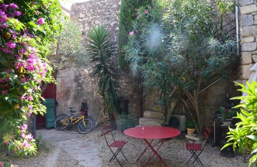 Villeneuve-les-Maguelone Bed & Breakfast | Chambres d'hotes lecortile