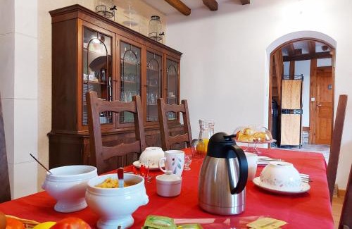 Chateaudun Bed & Breakfast | Chambre Léa à Châteaudun, accès PMR, jardin et piscine - FR-1-581-150
