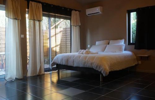 Grans House | Chambre privée avec baignoire double