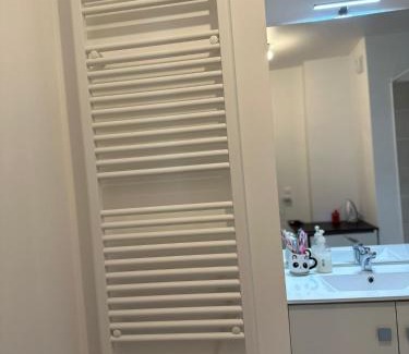 Bagneux Apartment | Chambre privée dans un appartement en colocation, parking gratuit