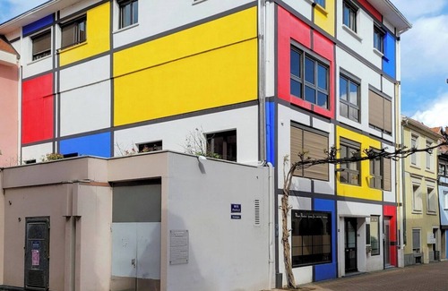 Mulhouse Apartment | Chambre privative jaune
