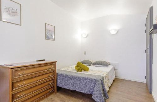 Gaillac Apartment | Chambre Saint Pierre - Hypercentre