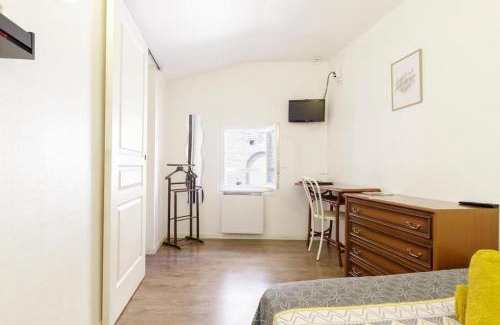 Gaillac Apartment | Chambre Saint Pierre - Hypercentre