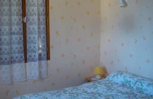Saint-Pierre-Lafeuille Bed & Breakfast | CHAMBRES D'HOTES LES GRAVES