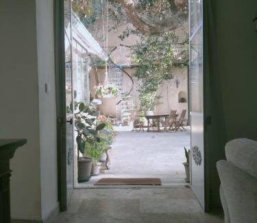 Orange Bed & Breakfast | chambres d'hôtes l'atrium