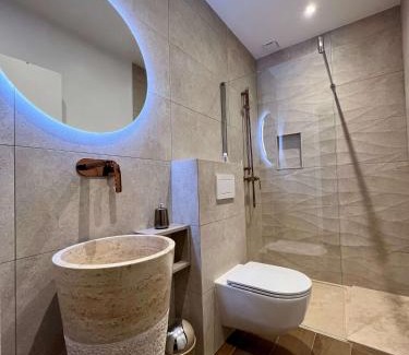 Mougins Bed & Breakfast | Chambres d’hôtes Le Moment Pour Soi - Mougins