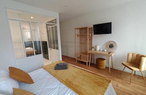 Labatut Bed & Breakfast | chambres d'hôtes numéro 2 Le Bedat côté jardin