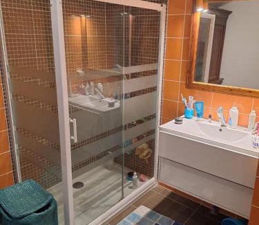 Miroir - Batignolles Bed & Breakfast | Chambres proche gare centre ville