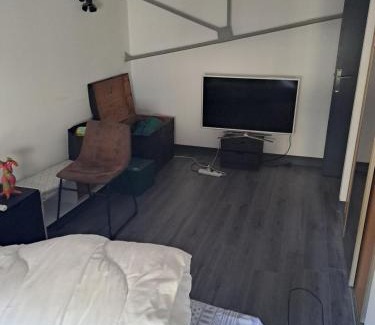 Miroir - Batignolles Bed & Breakfast | Chambres proche gare centre ville
