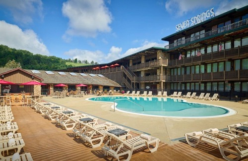 Seven Springs Apartment | Champion Hotel | King Tower Room + Tower Side