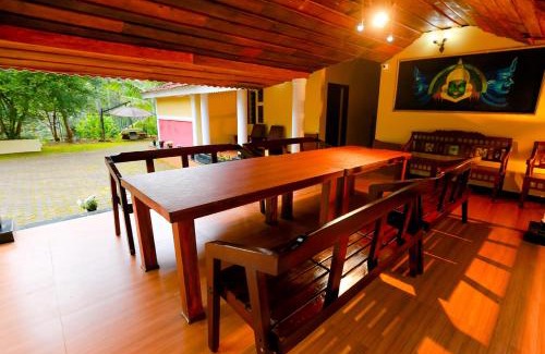 Gudalur Resort | Chandragiri Heritage Bungalow By ZOMESTAYS