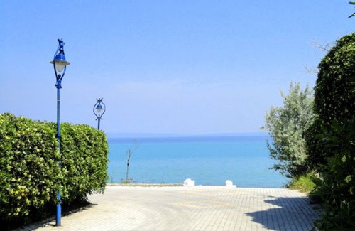 Haniotis Condo | Chanioti Upscale 3 Bed Condo by Seaside