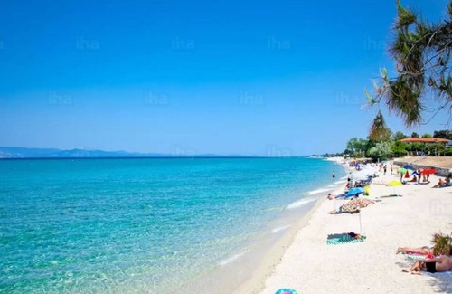 Haniotis Condo | Chanioti Upscale 3 Bed Condo by Seaside