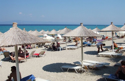 Haniotis Condo | Chanioti Upscale 3 Bed Condo by Seaside