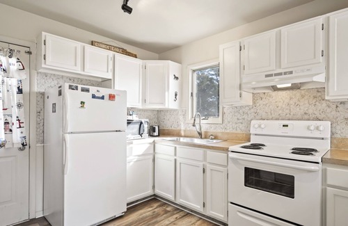 Chincoteague Cottage | Channel View Charmer - Water Views and Pet Friendly!