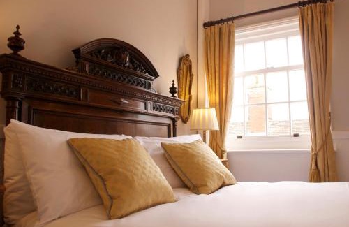 Bury St Edmunds Hotel | Chantry Hotel