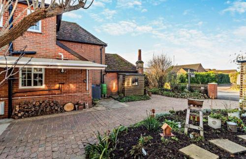Nacton House | Chapel Cottage - Nacton