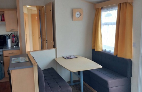 Mablethorpe Ski Chalet | Chapel St Leonards Happy Days Beachfield