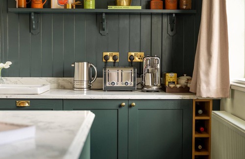 Norwich House | Chapman House - 3 Bedroom City Centre Retreat