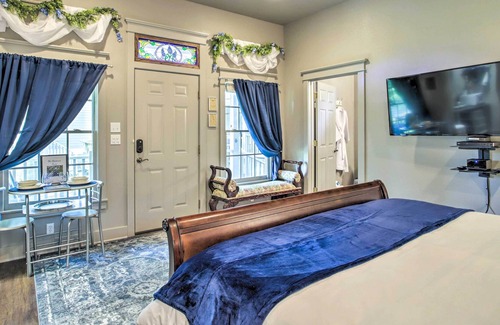 Chappell Hill Cottage | Chappell Hill Casita w/ Great Outdoor Space!