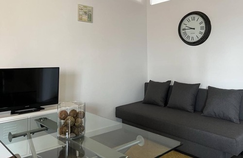 Collblanc y La Torrassa Apartment | Charming apartment next to Camp Nou