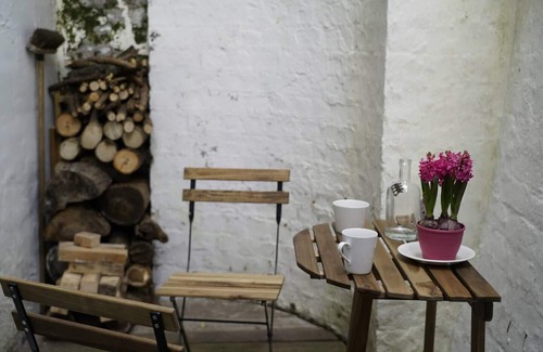 Liverpool Apartment | Characterful period flat