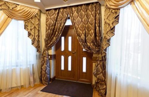 Storozhnytsya Hotel | Charda Hotel