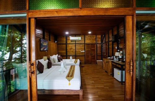 Satun Hotel | Chareena Hill Resort - Pattaya Beach Koh Lipe