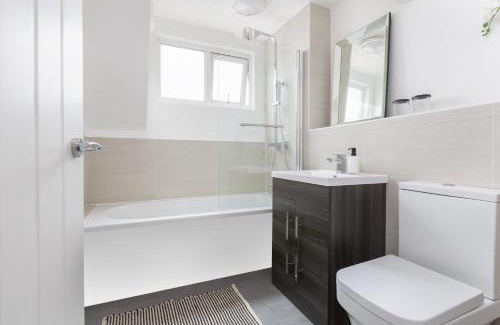 Lytham St. Anne's Apartment | Charles Alexander Short Stay - Hove Suite