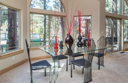 Sierra Tract House | Charles Charmer