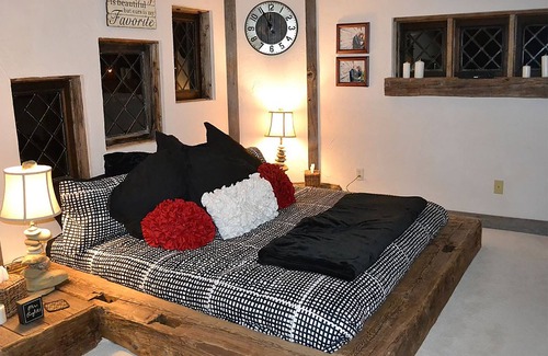Charlevoix Cottage | Charlevoix Mushroom House Applecore Cottage. Fairytale setting Summer & Winter