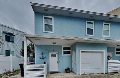 West Panama City Beach Apartment | Charline Beachside Villa