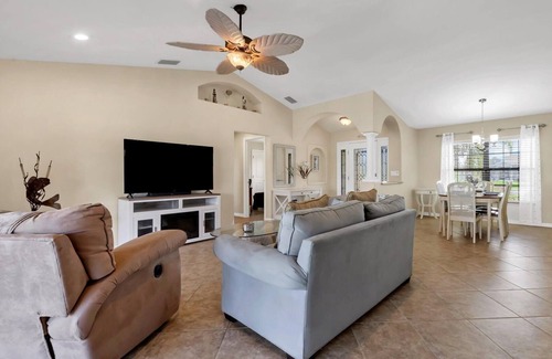 Charlotte Harbor Villa | Charlotte Harbor Area Villa 3 Bed 2 Baths #9381