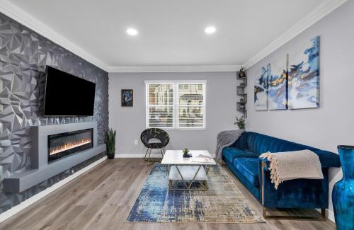 Villa Heights House | Charlotte Spacious Home