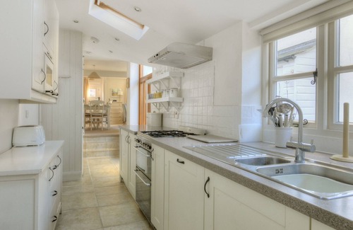 Charmouth Cottage | Charm Cottage