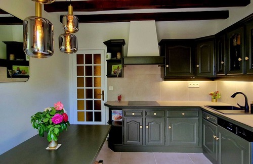 Sainte-Genevieve-les-Gasny House | CHARMING HOUSE, quiet, sleeps 9, 5 BEDROOMS/4 BATHROOMS - 3mn GIVERNY