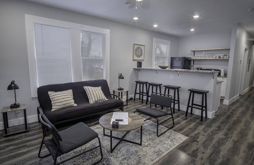 Southside Apartment | Charm of Tobin Hill in San Antonio