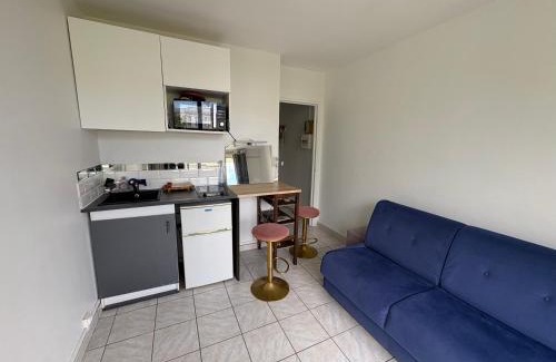 Puteaux Apartment | Charm studio nearby La Défense Arena