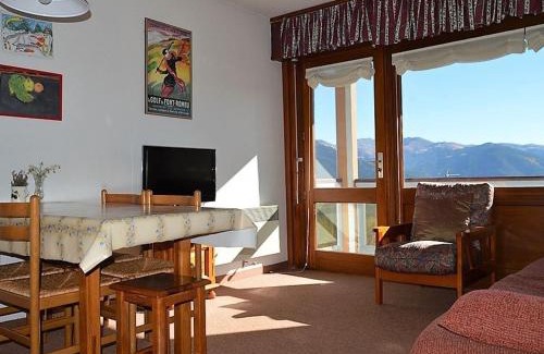 Font-Romeu-Odeillo-Via Apartment | Charmant 2 Pièces Cabine avec Balcon et Parking à Font-Romeu - FR-1-580-30
