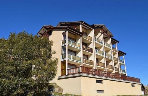 Font-Romeu-Odeillo-Via Apartment | Charmant 2 Pièces Cabine avec Balcon et Parking à Font-Romeu - FR-1-580-30