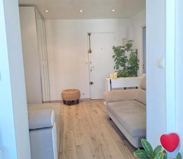 Cros-de-Cagnes Apartment | Charmant appartement cosy plage, gare, centre-ville