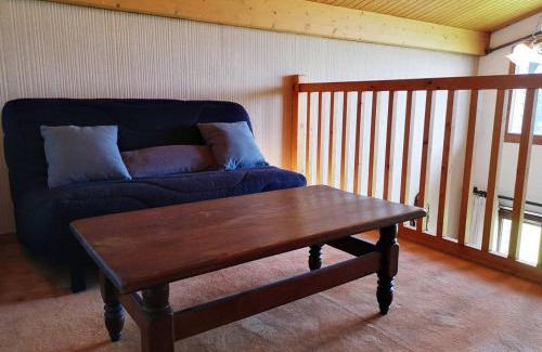 Notre-Dame-de-Bellecombe Apartment | Charmant T2 Mezzanine avec Balcon à Notre-Dame-de-Bellecombe - 4 pers, Proche Commerces et Ski - FR-1-595-14