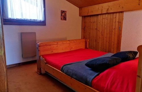 Notre-Dame-de-Bellecombe Apartment | Charmant T2 Mezzanine avec Balcon à Notre-Dame-de-Bellecombe - 4 pers, Proche Commerces et Ski - FR-1-595-14