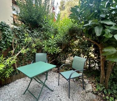 Antibes Apartment | Charmant studio avec jardin
