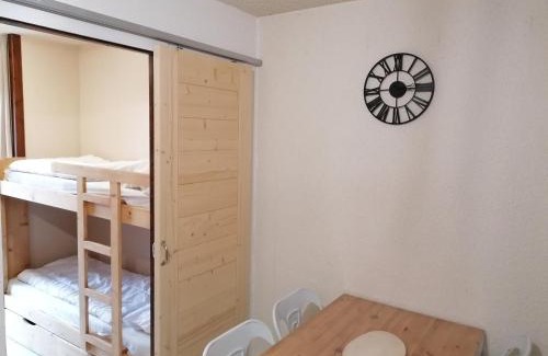 La Clusaz Apartment | Charmant studio avec terrasse et WIFI à La Clusaz - FR-1-459-64