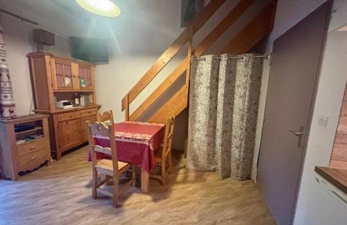 Les Angles Apartment | Charmant studio mezzanine avec WiFi, coin cabine, proche pistes, Les Angles - FR-1-593-34