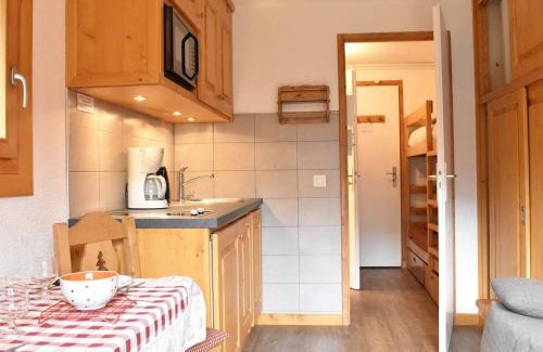 Meribel Apartment | Charmant Studio Rénové pour 3 Personnes à Méribel, Proche Pistes et Commerces, Balcon Sud - FR-1-180-33