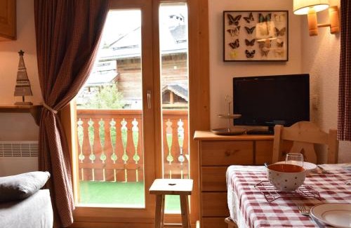 Meribel Apartment | Charmant Studio Rénové pour 3 Personnes à Méribel, Proche Pistes et Commerces, Balcon Sud - FR-1-180-33