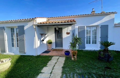 Saint-Pierre-d'Oleron Villa | Charmante Villajacuzziproche Centre
