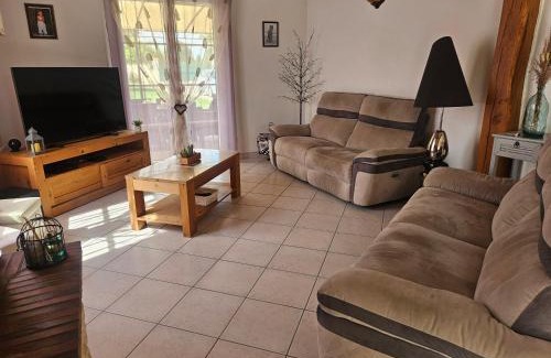 Champlost Apartment | Charmante maison de campagne